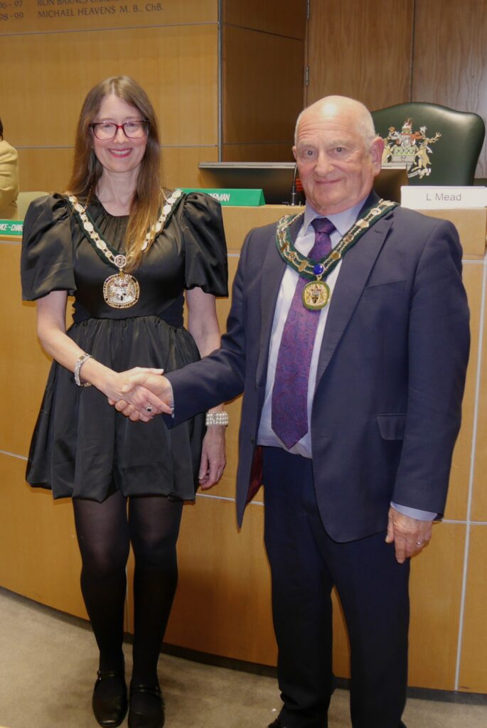 Chairman of Council Cllr Louise Mead and Vice-Chairman Cllr Alan Lion